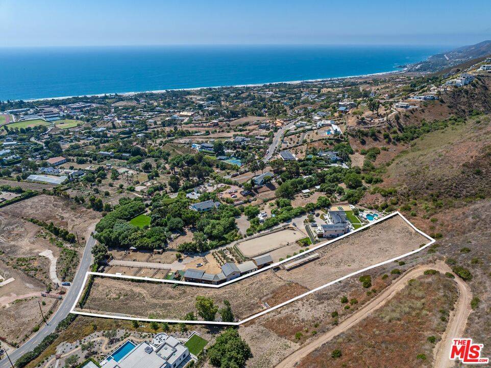 29675 Cuthbert Rd Malibu La