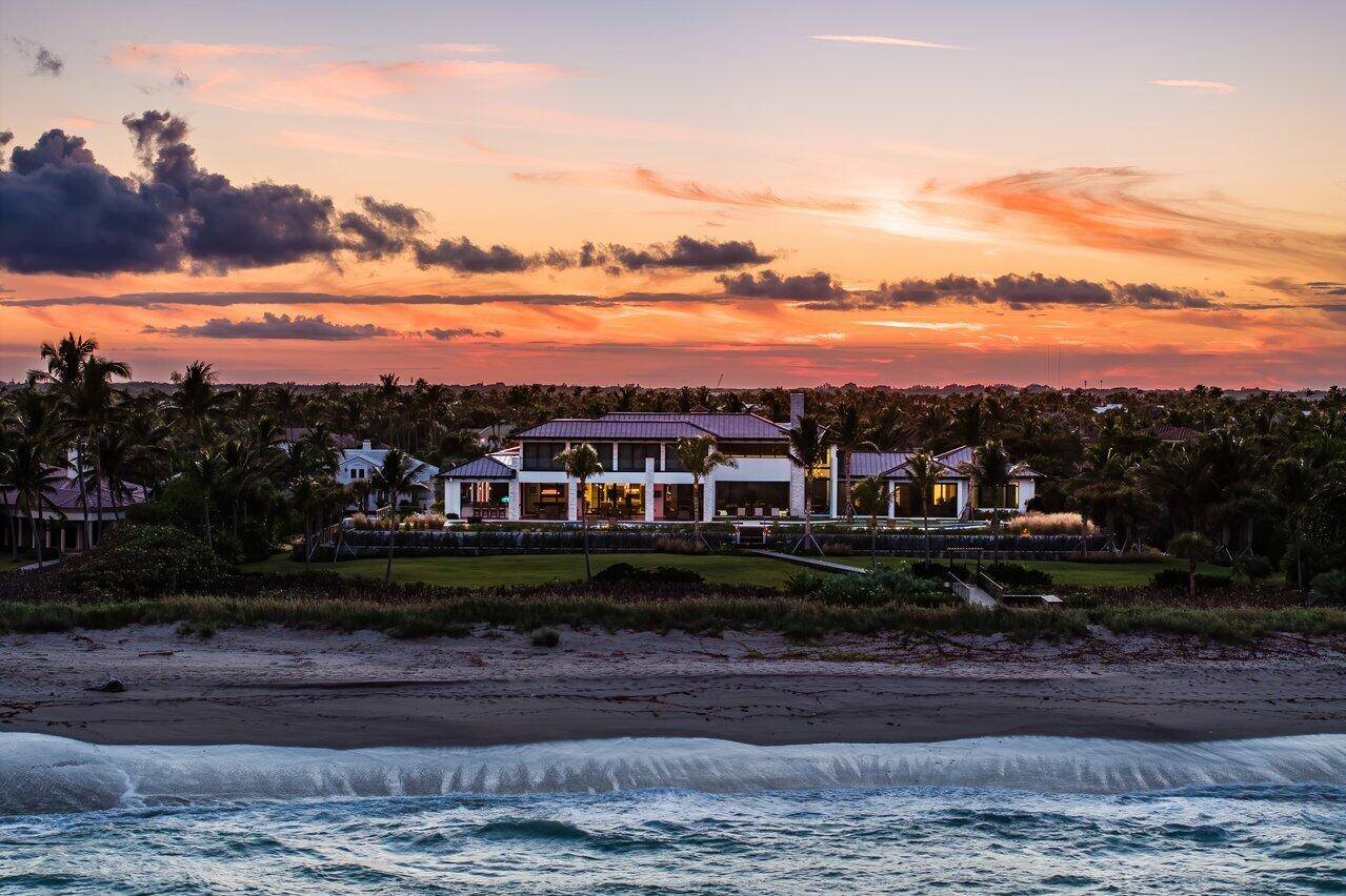 Tee Off in Paradise This New Construction Oceanfront and Golf Dream Home Awaits your arrival within the gates of Sailfish Point in the quaint beach town of Stuart Florida.