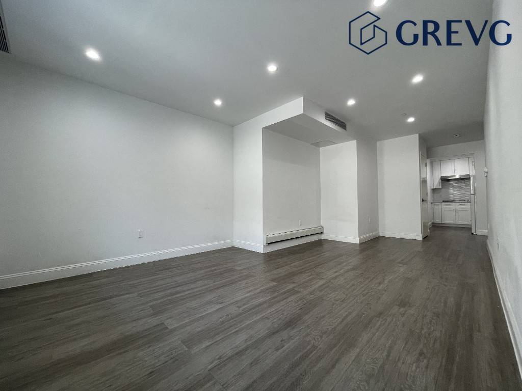Spacious 1 bedroom 1 bathroom apartment.