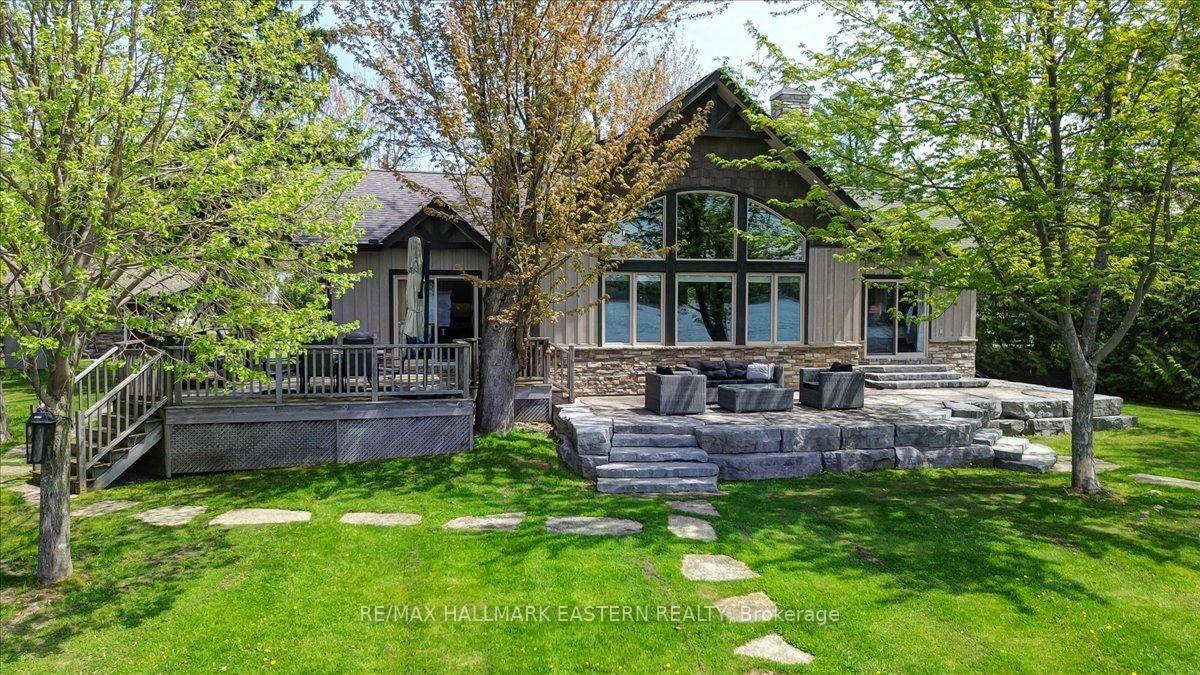 Welcome to your dream waterfront escape on desirable Emerald Isle on Buckhorn Lake.