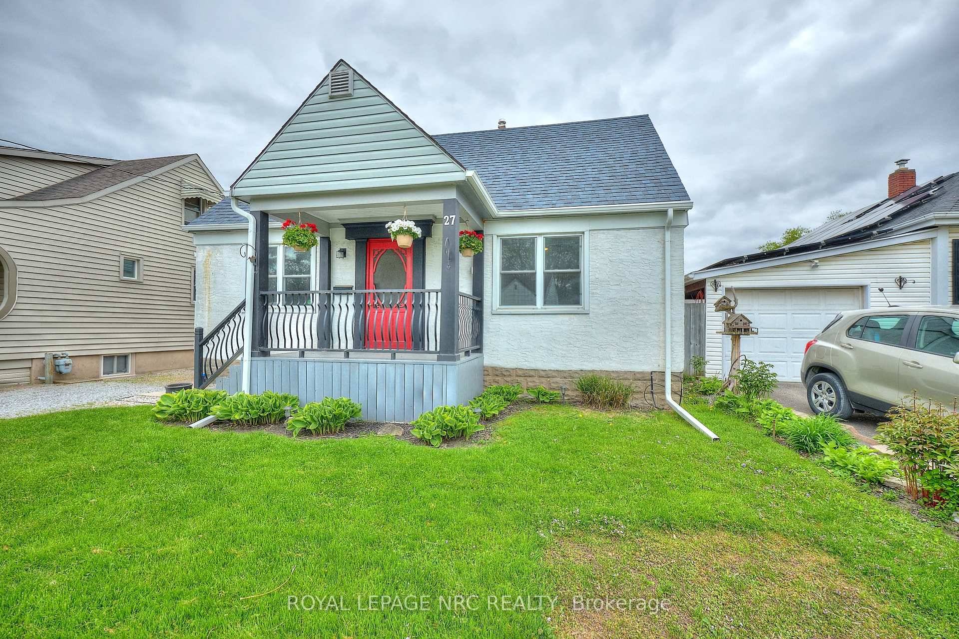 Looking for charm, convenience, and a home that is absolutely move in ready ?