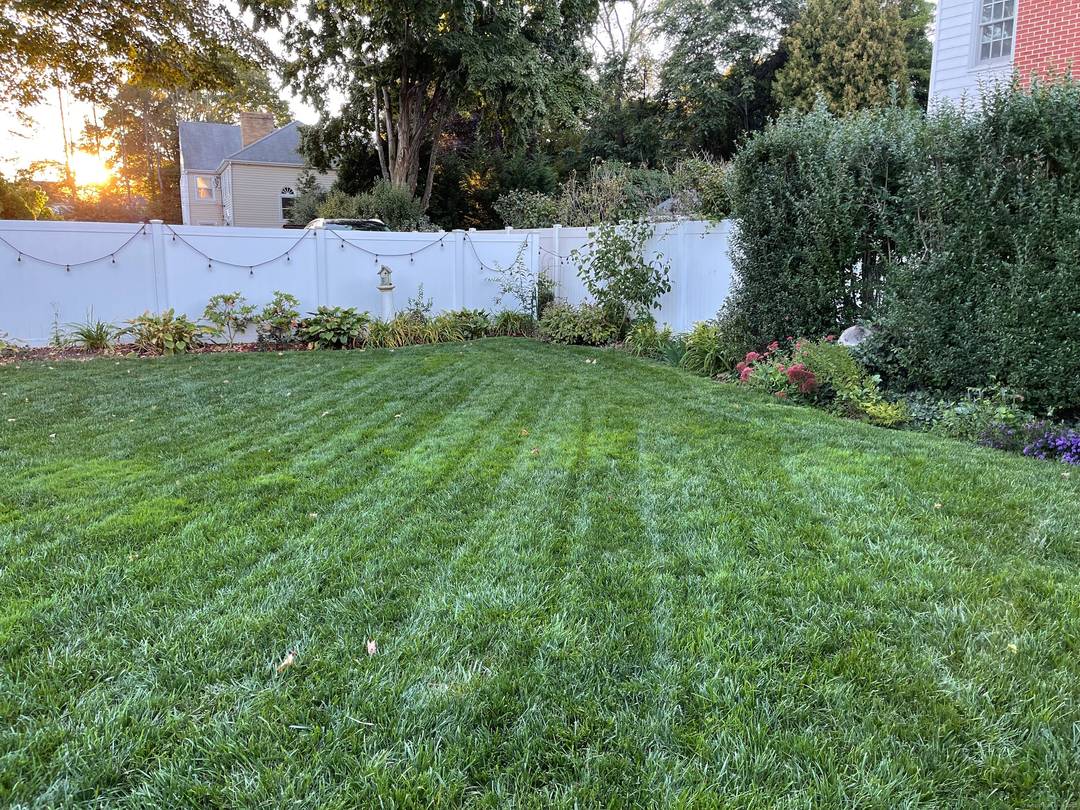 Stress Free Short Term Living in the Heart of New Canaan.