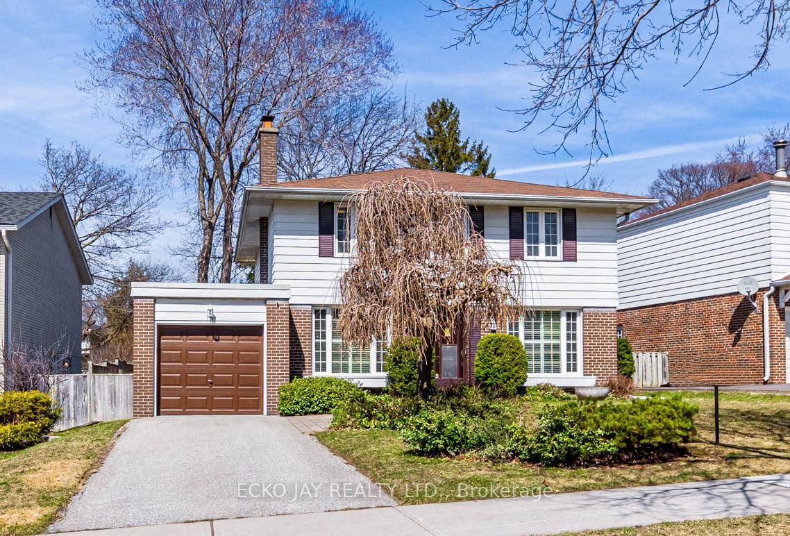 Fantastic Opportunity to Live in High Demand Henry Farm Neighbourhood !