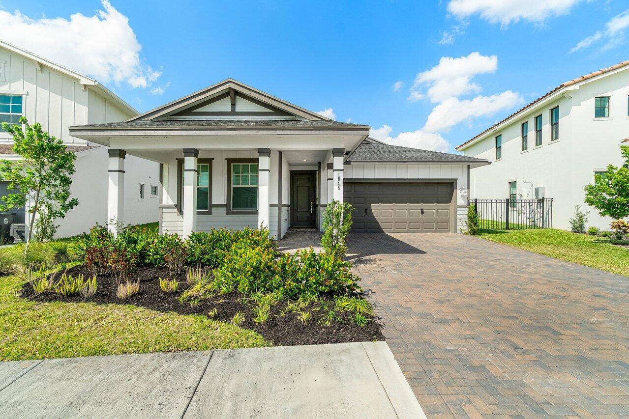 Welcome to Arden ! This beautifully maintained Lennar Daffodil model offers 3 spacious bedrooms, 2 full bathrooms, and 1, 948 sq.