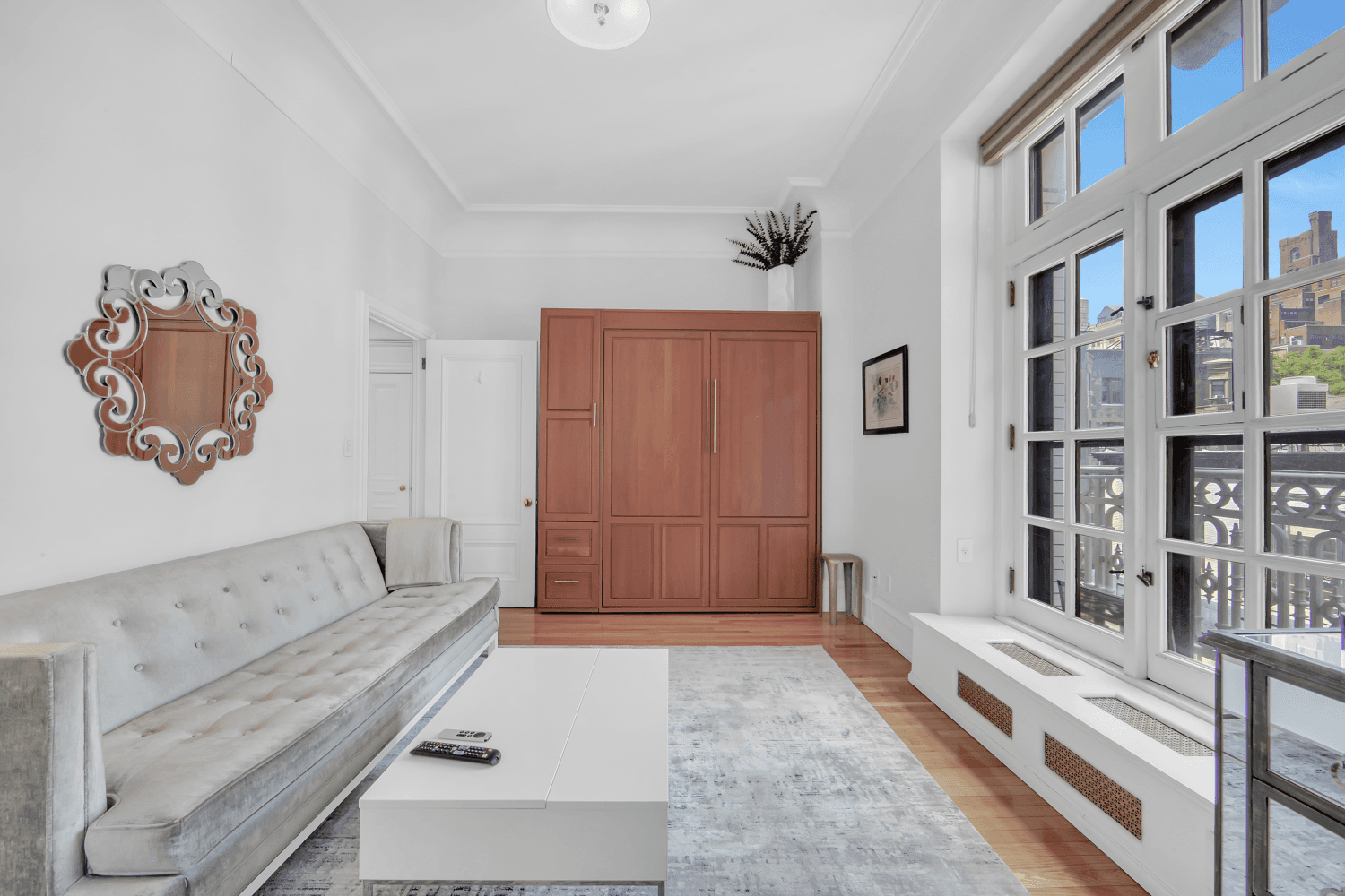 Beautifully renovated 470sq.