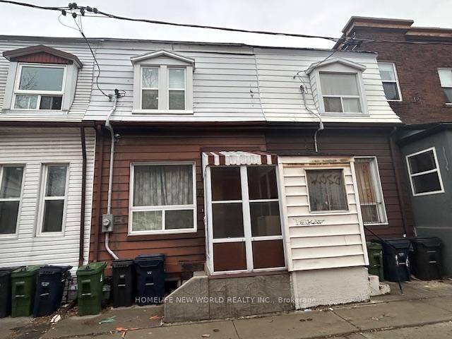 Main floor 2nd bedroom for rent only.