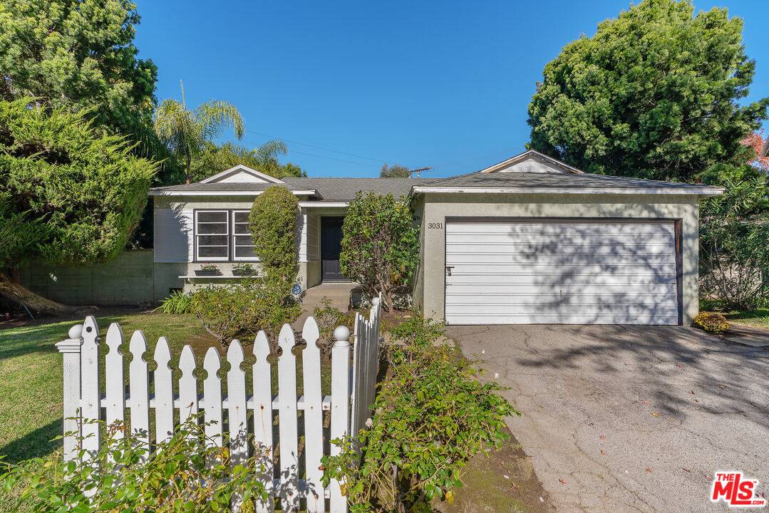 3031  S Bentley Ave 3BR La