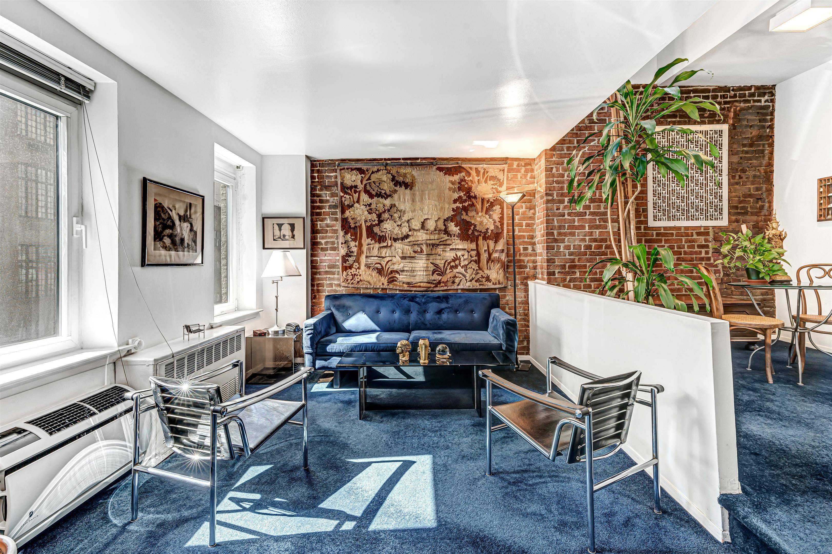 OFFER ACCEPTED NO MORE SHOWINGS Situated on the top floor of an elevator building, Apartment 5A is a charming Upper East Side duplex that offers an exceptional living experience marked ...