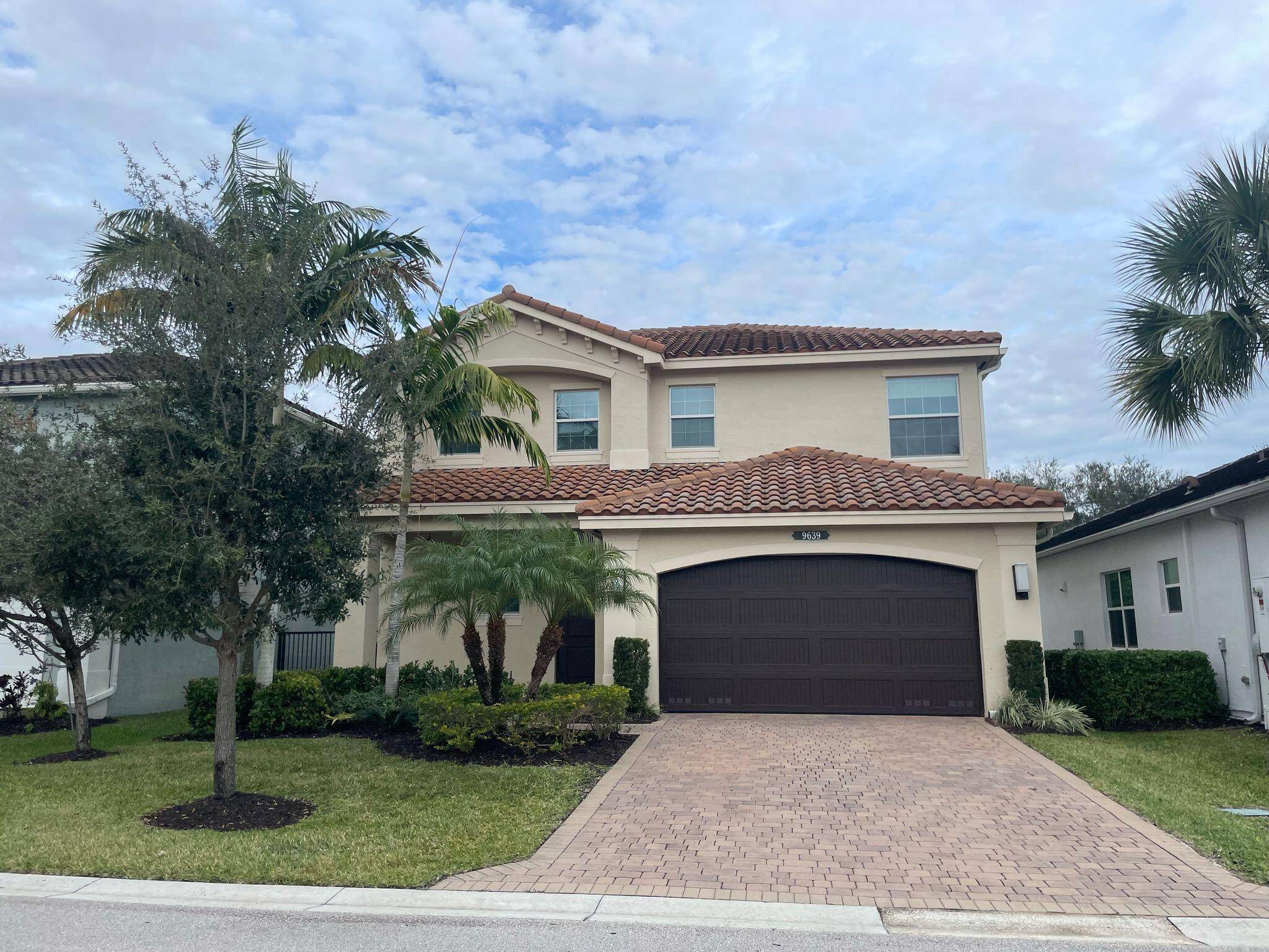 Discover this stunning 4 bedroom, 3 bathroom Verona model home, perfectly situated in the highly sought after Dakota community.