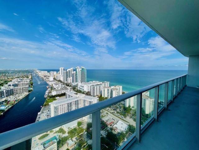 Direct Ocean views from this stunning 2 Bedroom 2 Baths residence corner unit at Hyde Resort amp ; Residences.
