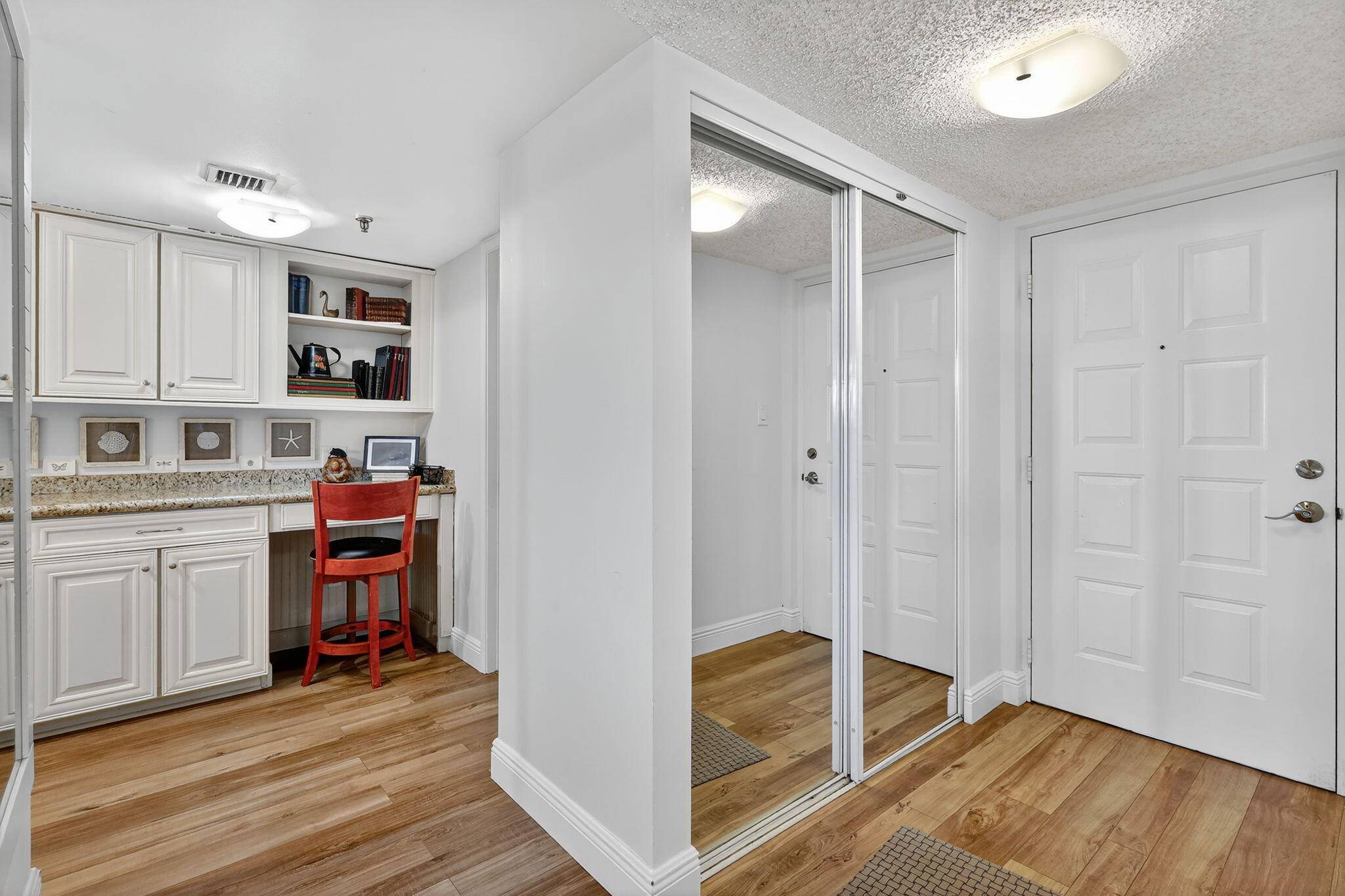 Fantastic lakeview condo.