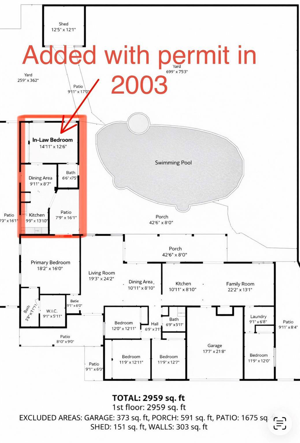 Two Homes under one roof in Countywalk, this spacious 6 bedroom, 3 bathroom home offers comfort and exceptional outdoor living.