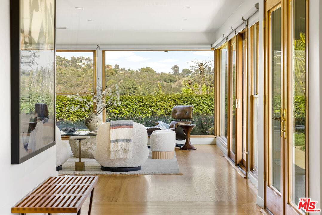 2058 Westridge Rd 3BR Brentwood La