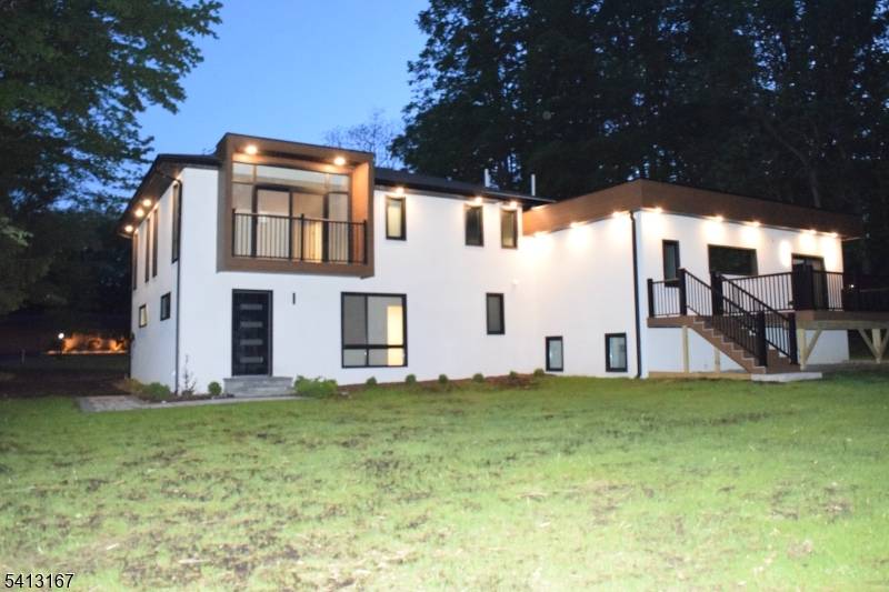 Custom unique expansive open floor plan on 1.