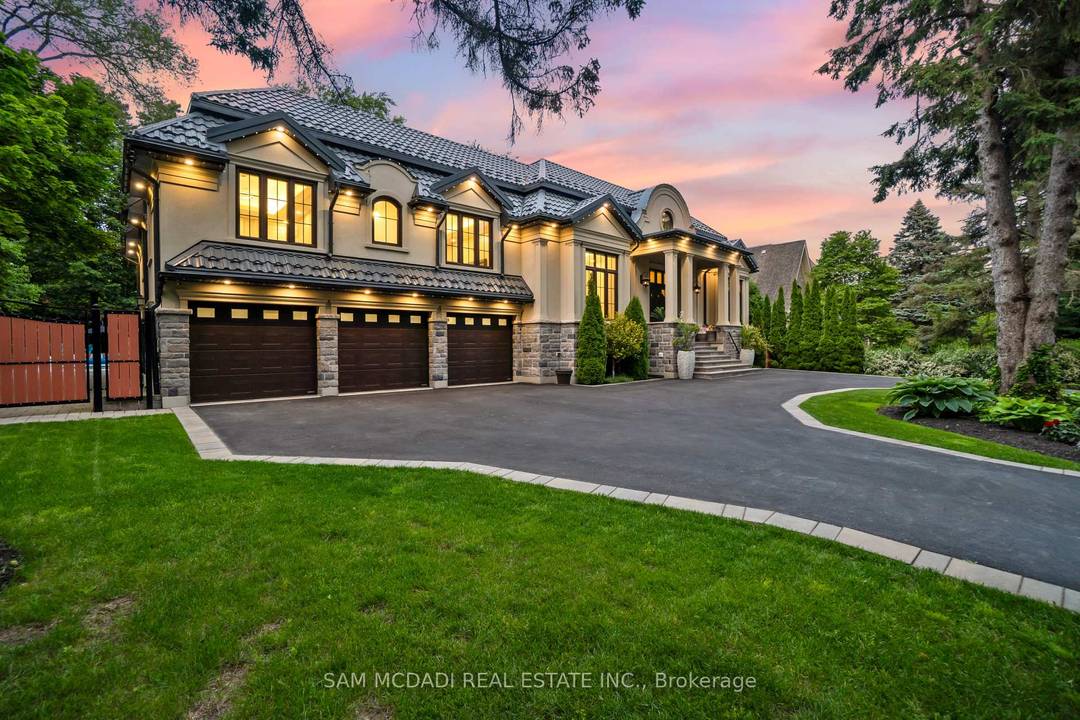 Located in Mississauga's prestigious Rattray Park Estates, 539 Old Poplar Row is a bespoke residence offering 9, 000 sq ft of finished living space on a secluded half acre lot ...
