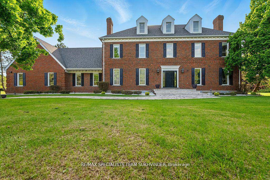 Welcome to 891 Rosehill Road in the prestigious Rosehill Estates.