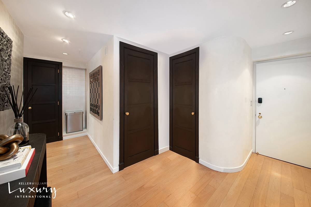 Masterfully redesigned and artfully renovated, this home gains full benefit of the stunning views north to Central Park, West into the top of the magnificent Aman New York, and South ...