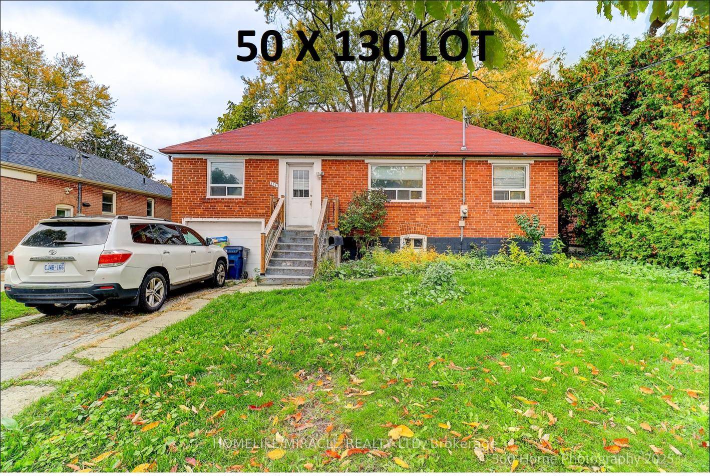 Steps to Yonge Street ! Rare Opportunity in Prime Location Welcome to an unparalleled real estate opportunity in one of Toronto's most sought after neighbourhoods just steps from Yonge amp ...