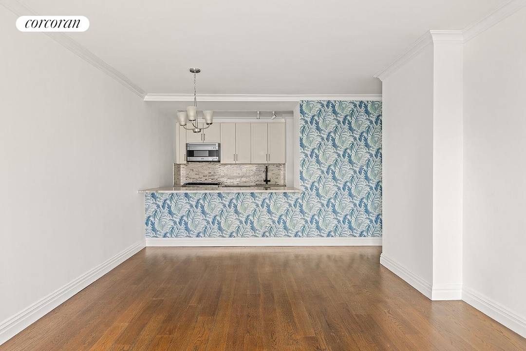 Apartment 643 at 625 Main Street is a spacious and serene oversized 1 bedroom, 1 bathroom home that offers a perfect escape from the hustle and bustle of city life.