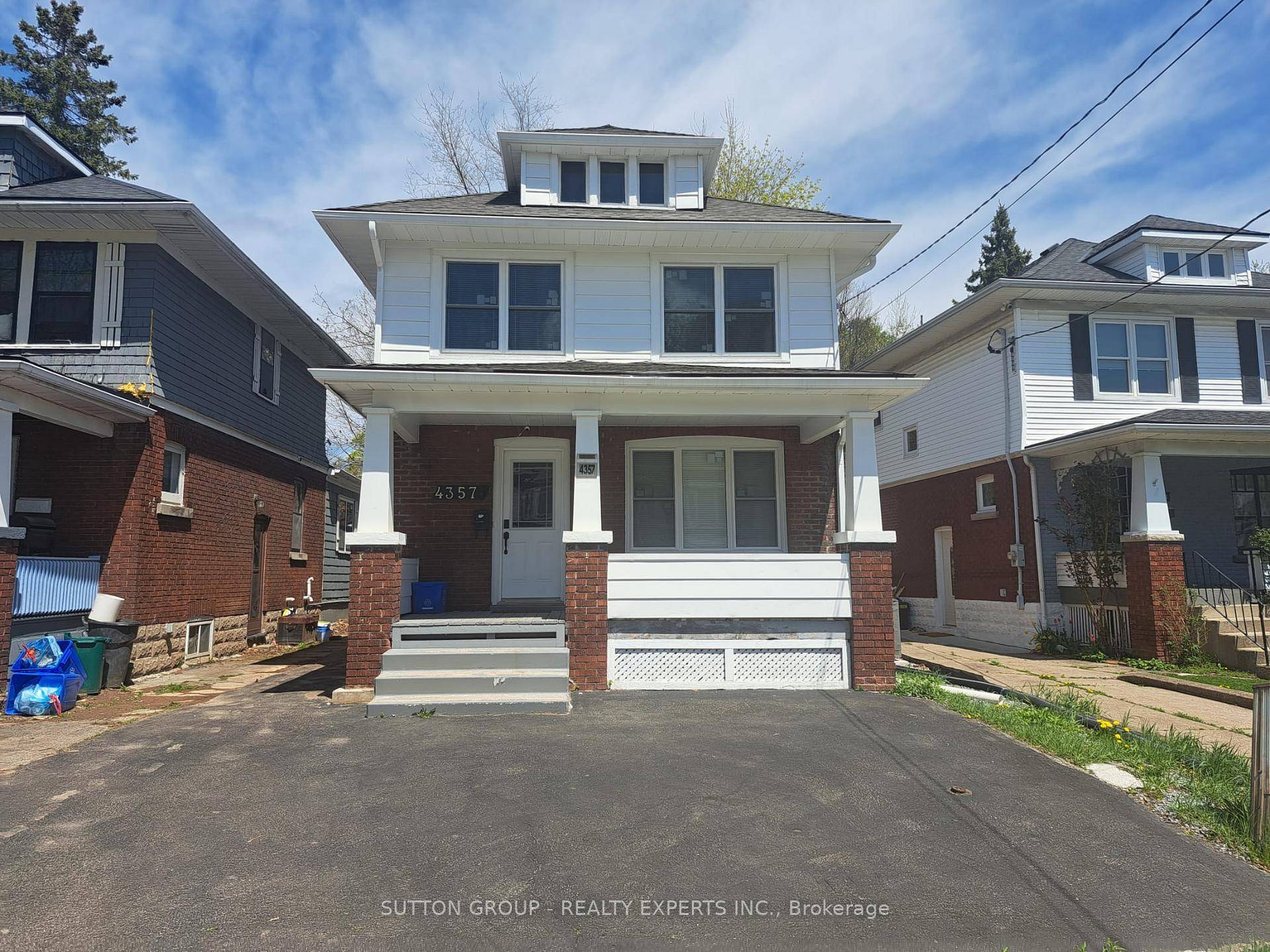 Fully renovated Home for Rent Close to Niagara Falls Attractions Discover this beautifully renovated and extended home, ideally located just minutes from Niagara Falls attractions, shopping, dinning and transit.