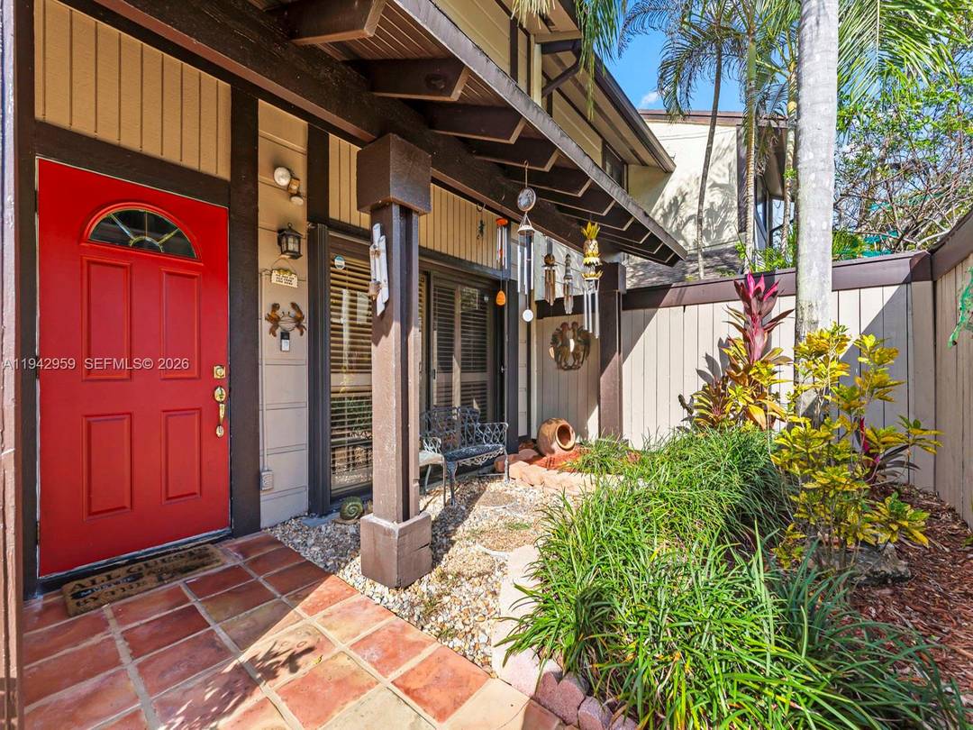 Rarely available location at The Falls Townhouses community !