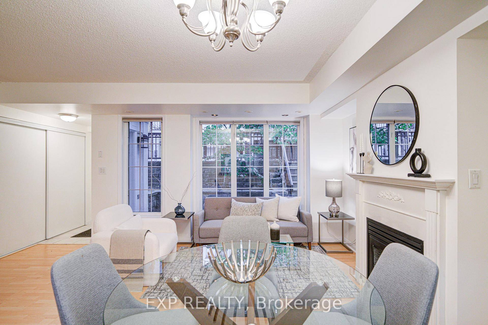 Welcome to urban living at its best in North York's vibrant Yonge Sheppard community !
