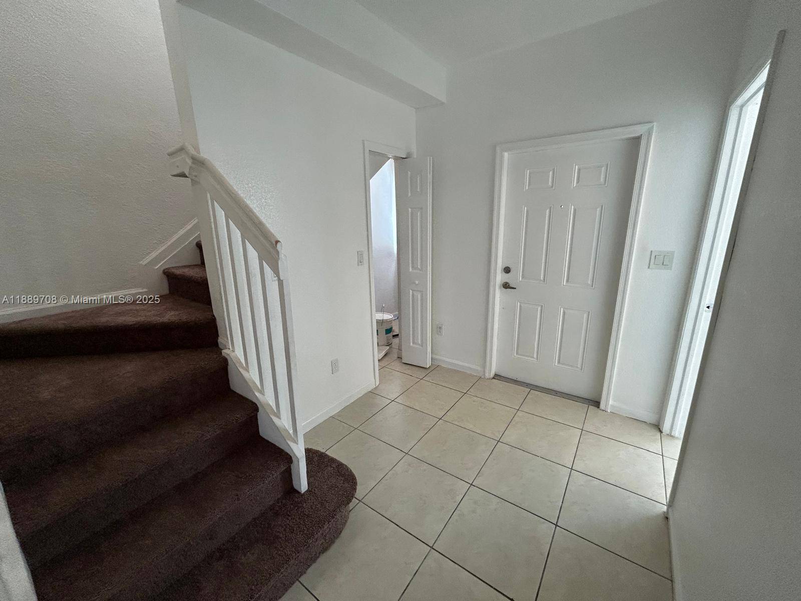 Beautiful 4 3 villa available in Keys Cove, it was recently painted, and the carpet was replaced.