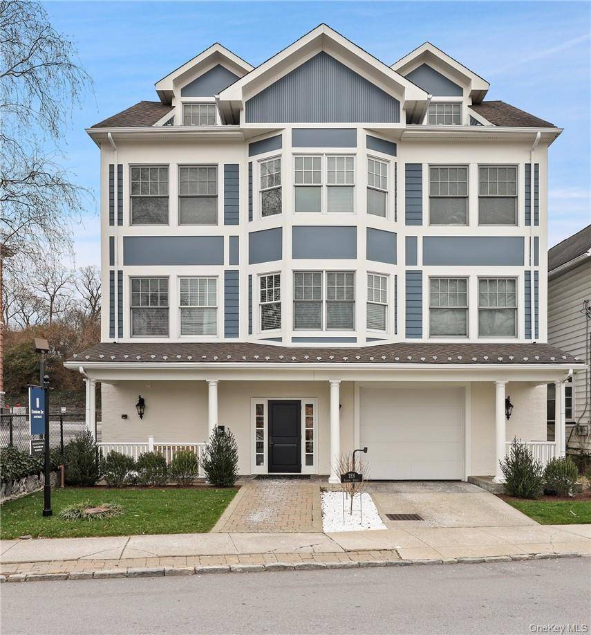 Fully furnished 2 bedroom and 2 bath apartment centrally located in Downtown Rye.