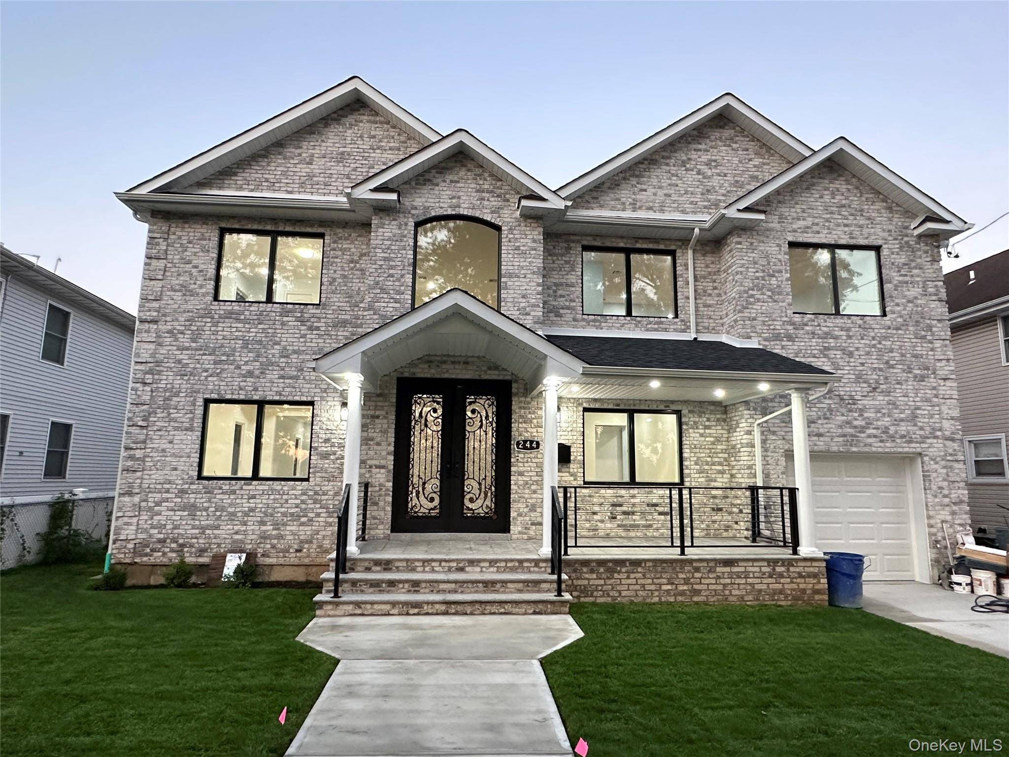 Welcome to spectacular Colonial style new construction house in Mineola.