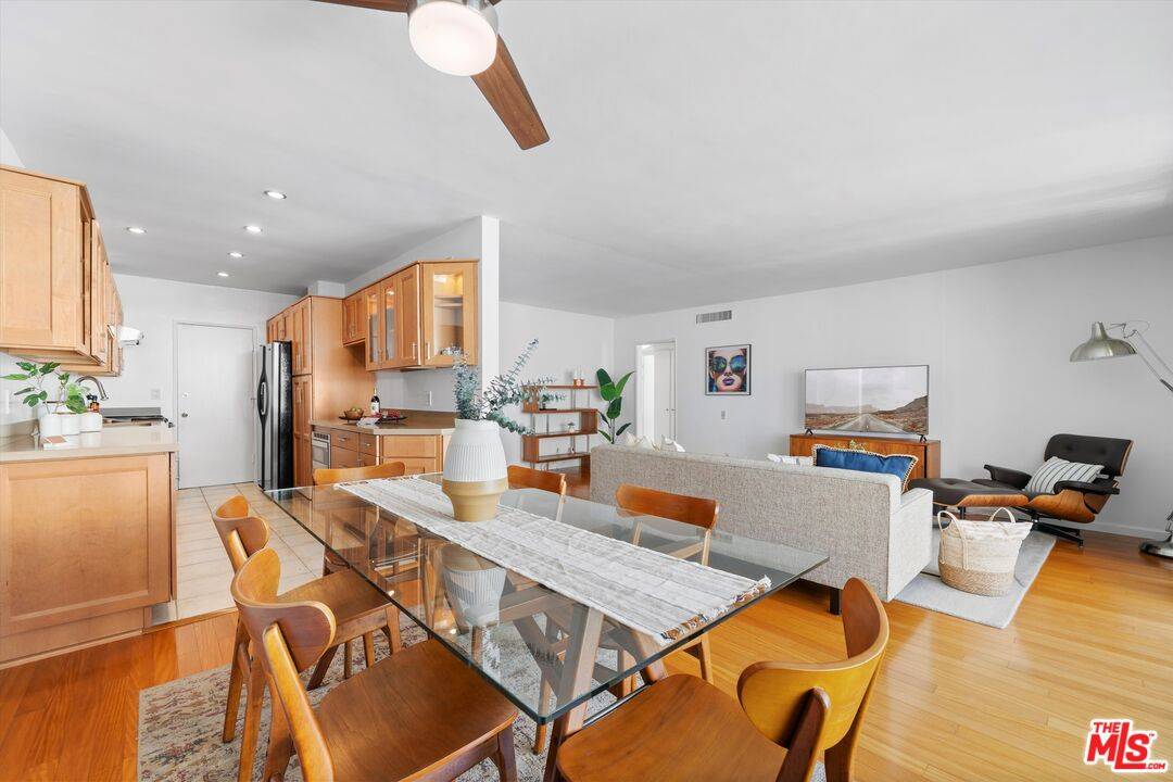 7260 Hillside Ave 1BR Hollywood Hills East La