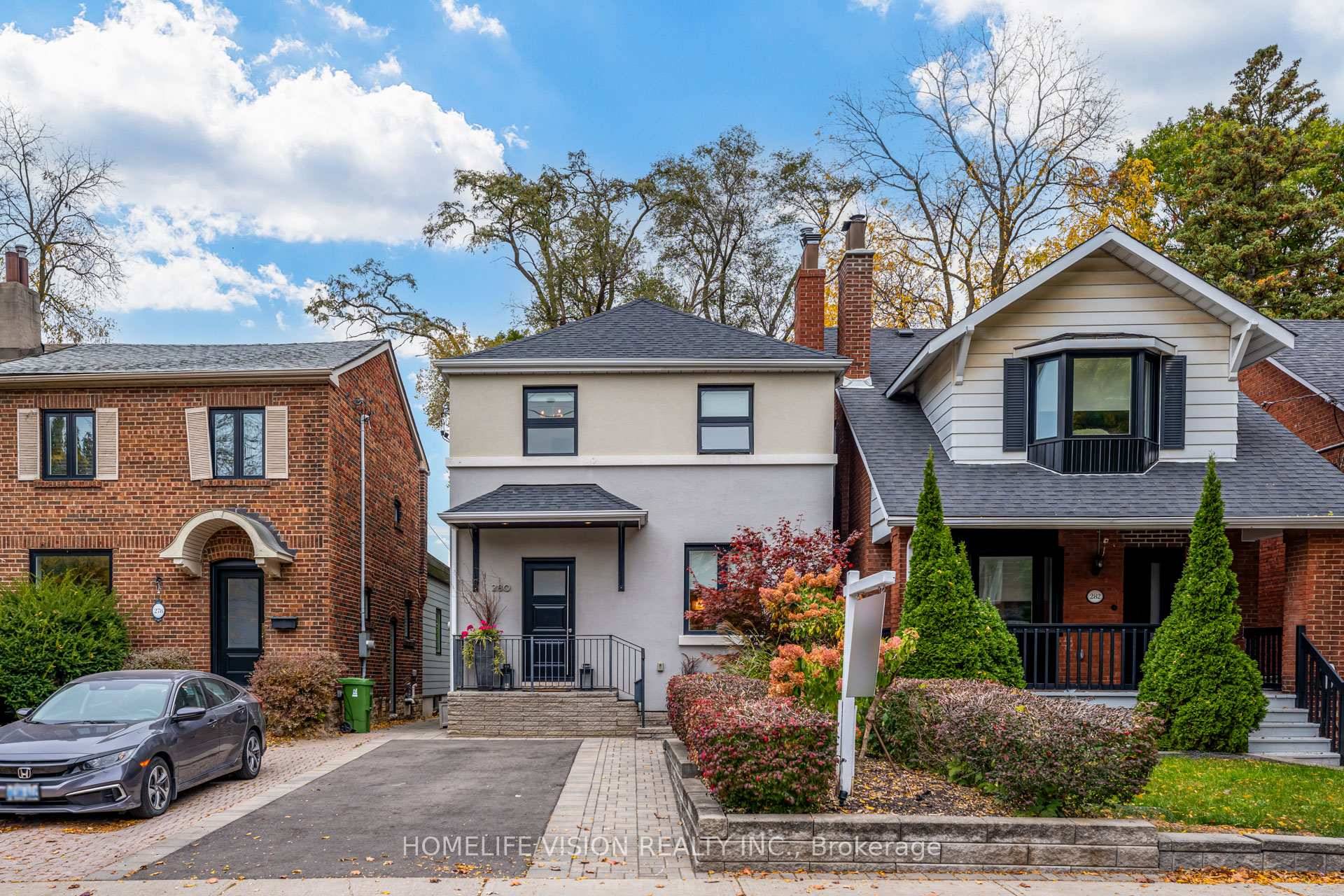 Welcome to 280 Manor Rd E a beautifully designed stylish home in the lovely sought after Davisville area.