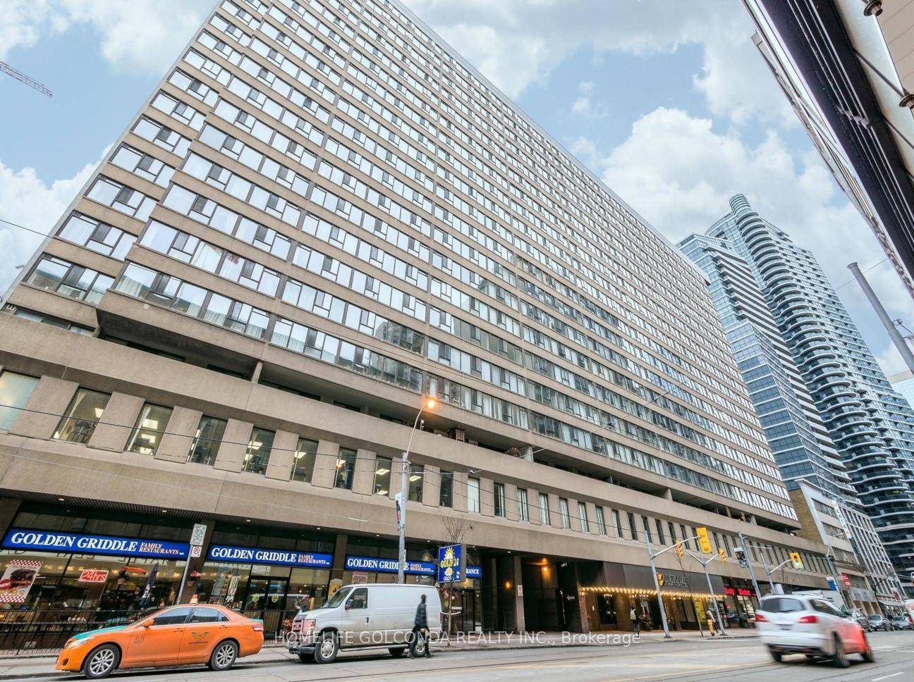 Welcome to Lexington Condos at 45 Carlton Street !