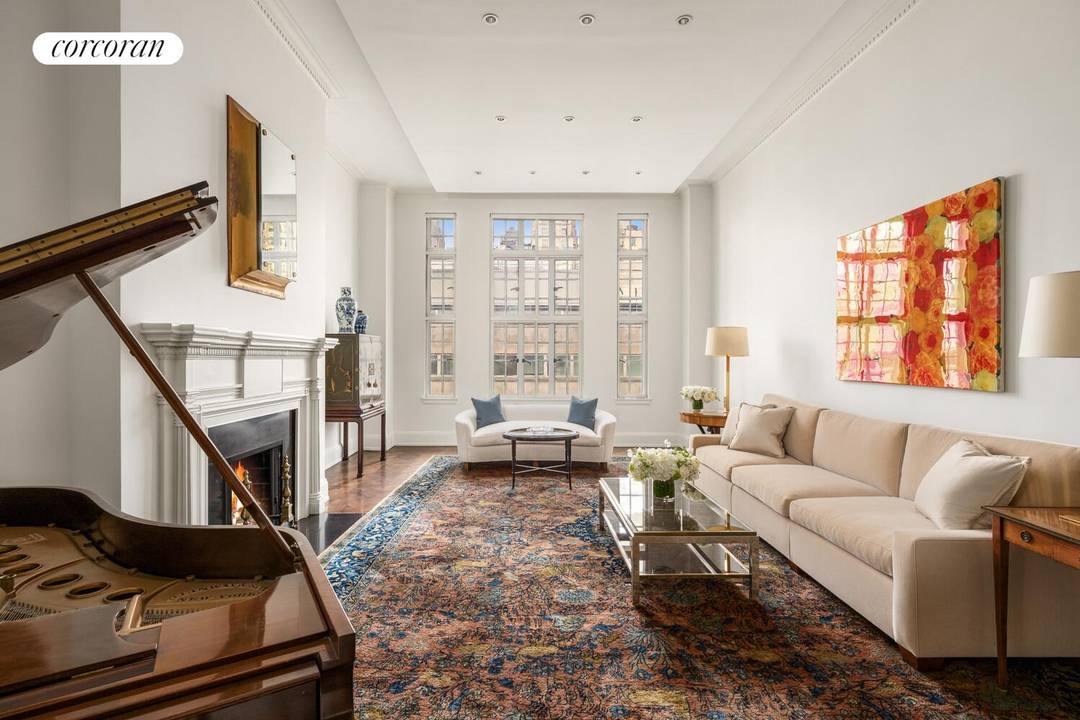 Ideally located on Madison Avenue at 77th Street and directly connected to the legendary Carlyle Hotel, this exceptional classic eight into seven room residence is distinguished by a dramatic double ...