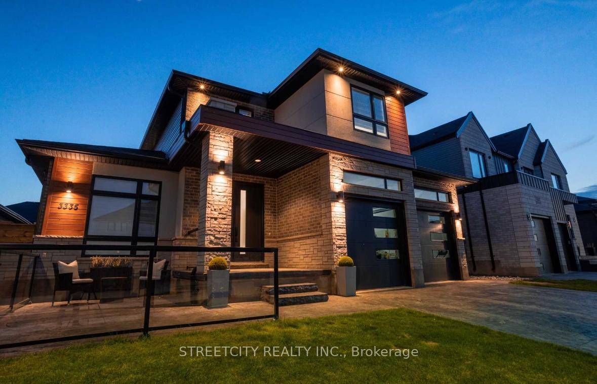 Stunning Custom Built Luxury Home in Prestigious Talbot Village !