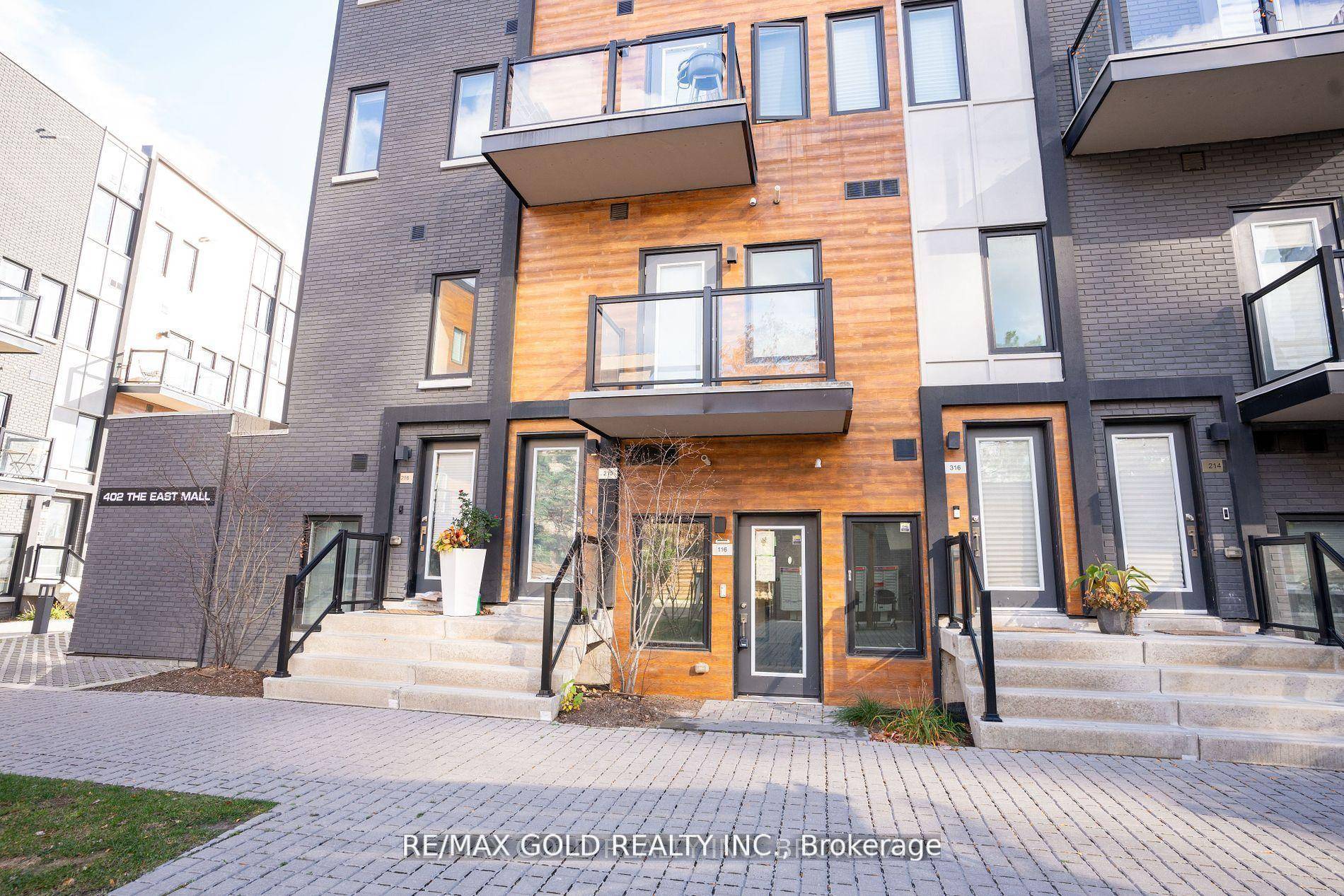 Modern Condo Unit In A Asa Location !