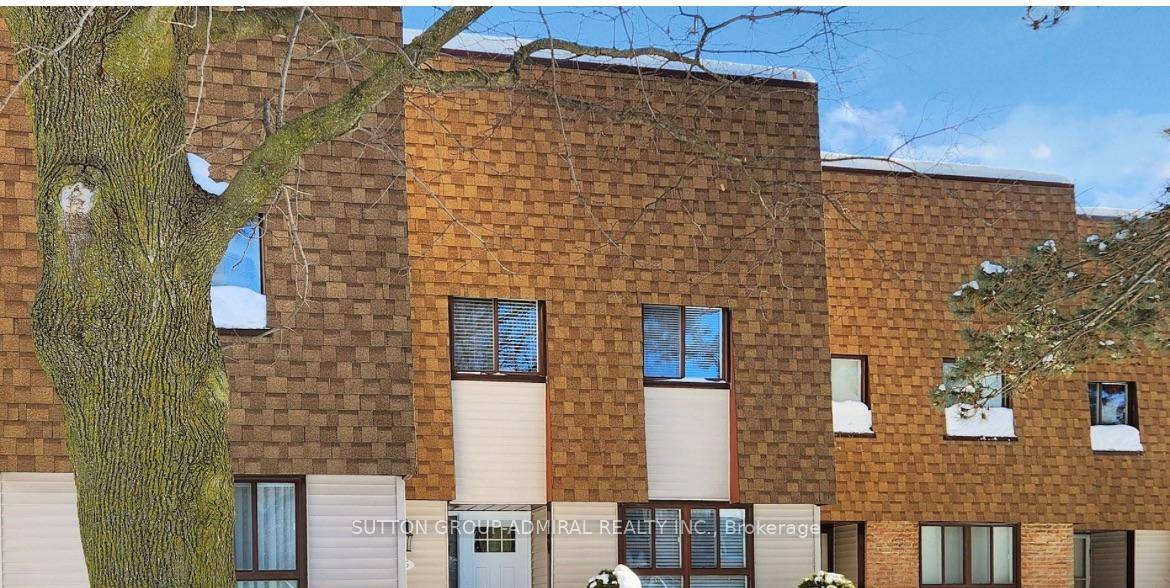 Prime Richmond Hill Location in North Richvale Community.