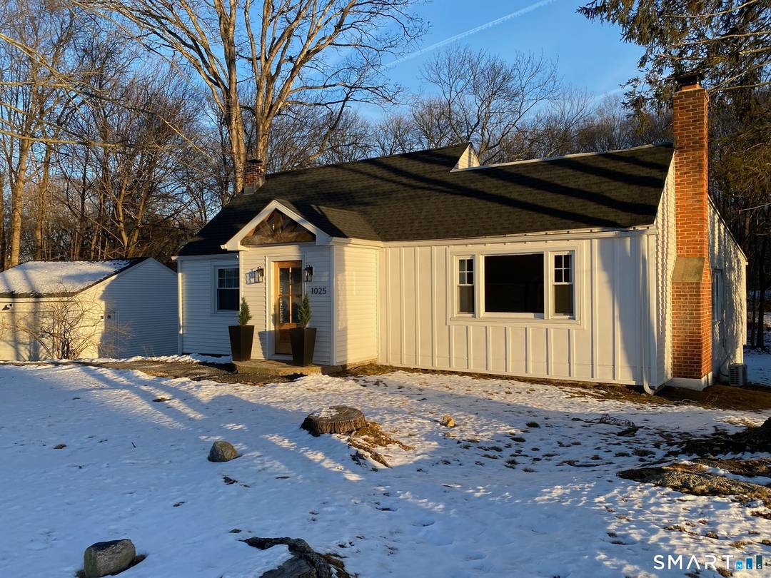 Gorgeous Rambling Farmhouse just completely remodeled in 2024 !