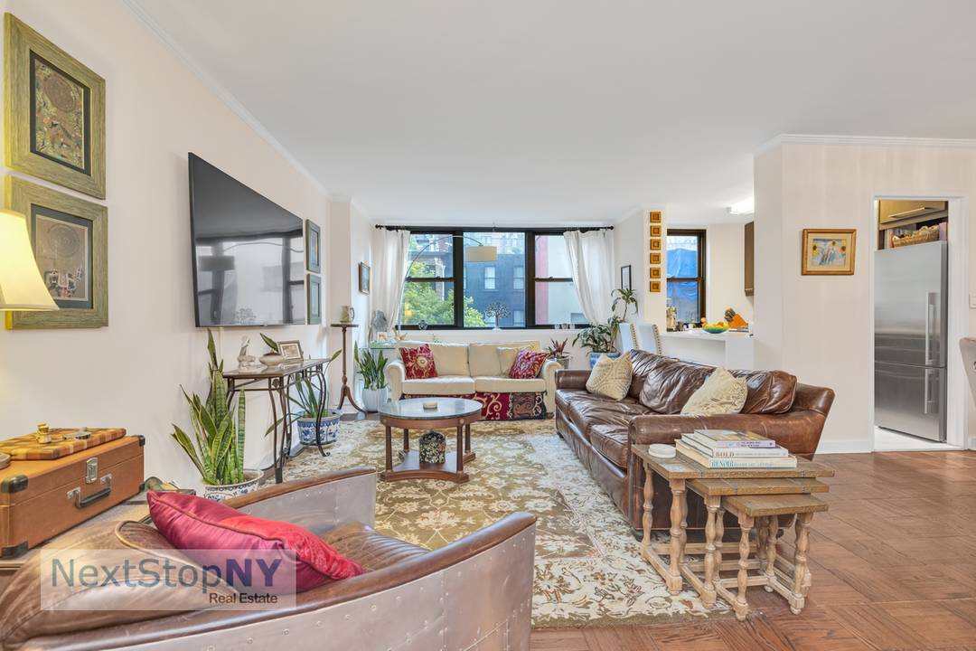 Sun filled, turnkey, strategically priced Beekman Place Sophistication Tucked away on a quiet, tree lined cul de sac in the coveted Beekman enclave, Residence 3D offers a rare blend of ...
