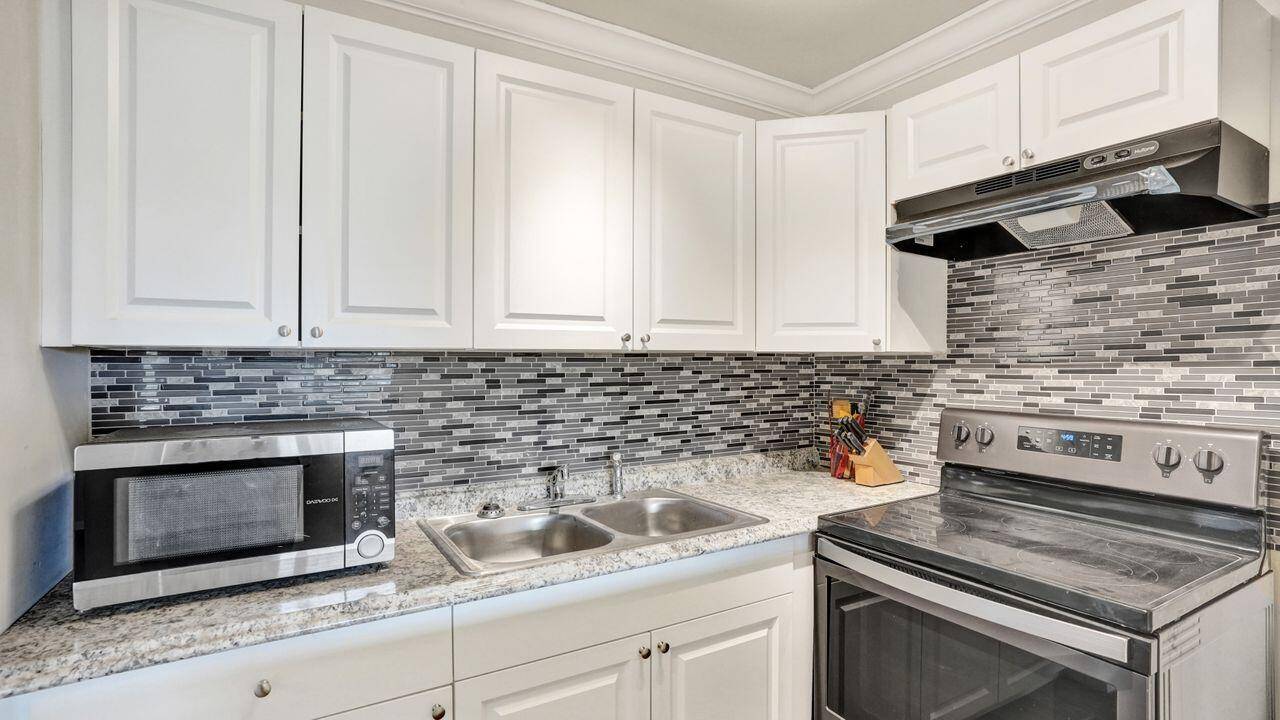 Welcome to Century Village, a premier 55 active adult community in West Palm Beach.