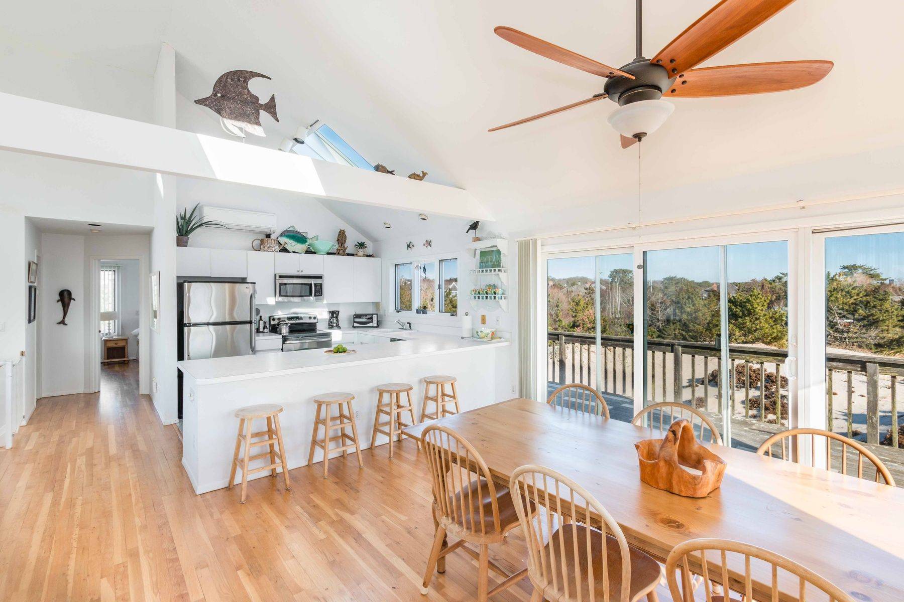 Rental Registration 18 1265 This fabulous house so close to the beach has it all !