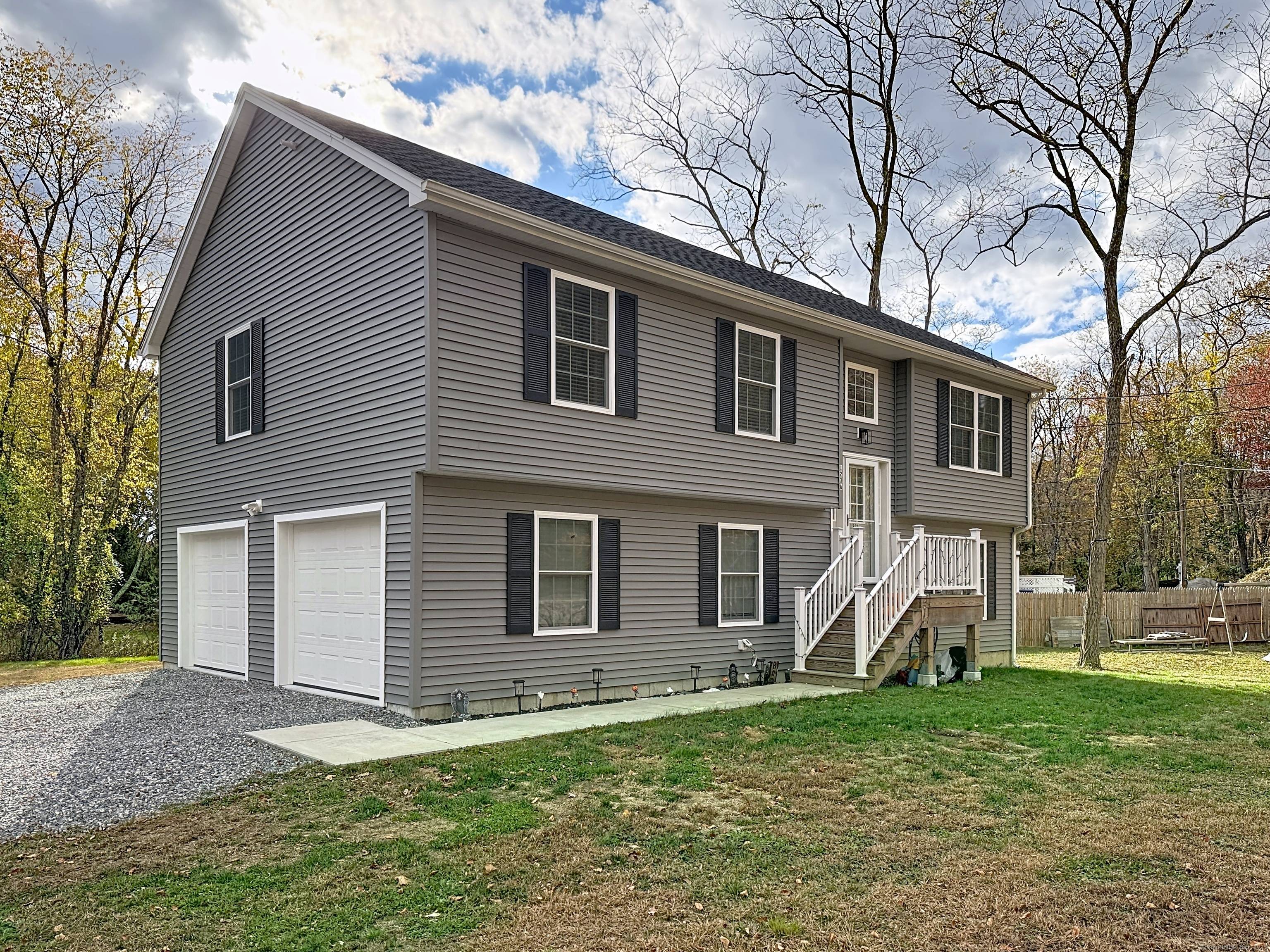 Welcome to this modern 3 bedroom, 2.