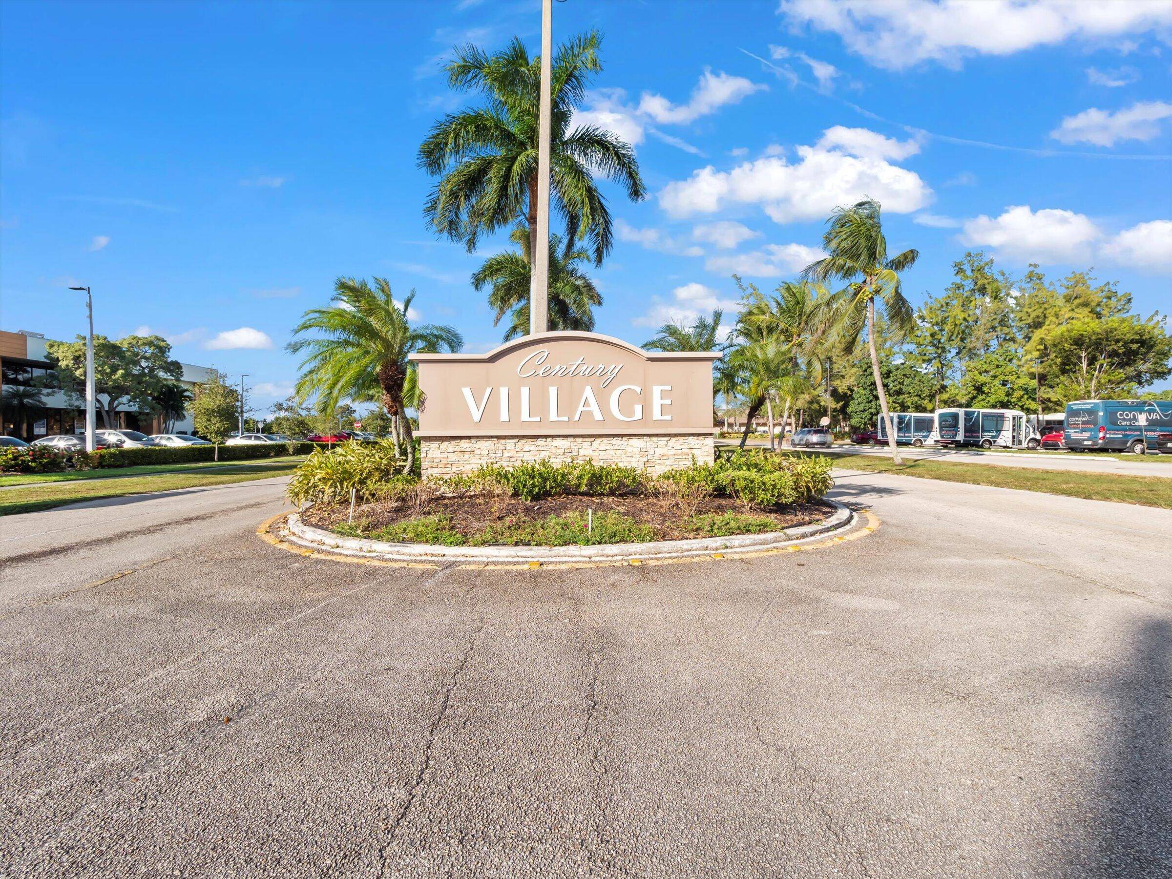 Great 1 bedroom on second floor with NO wait restriction on rental.