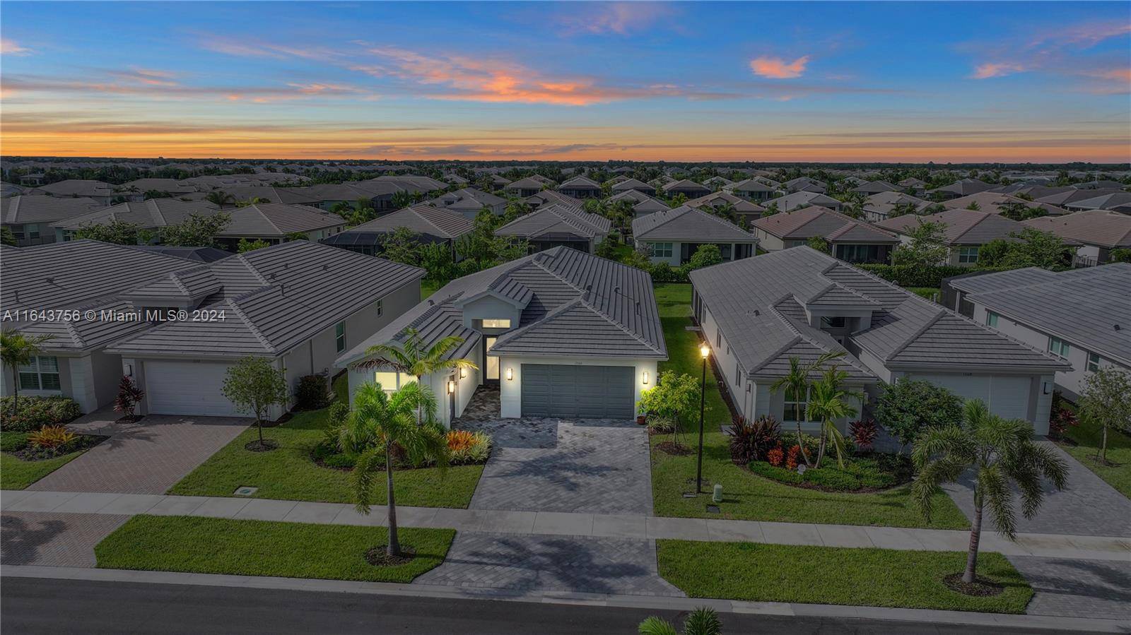 Introducing Valencia Grove in Riverland's exclusive 55 community.