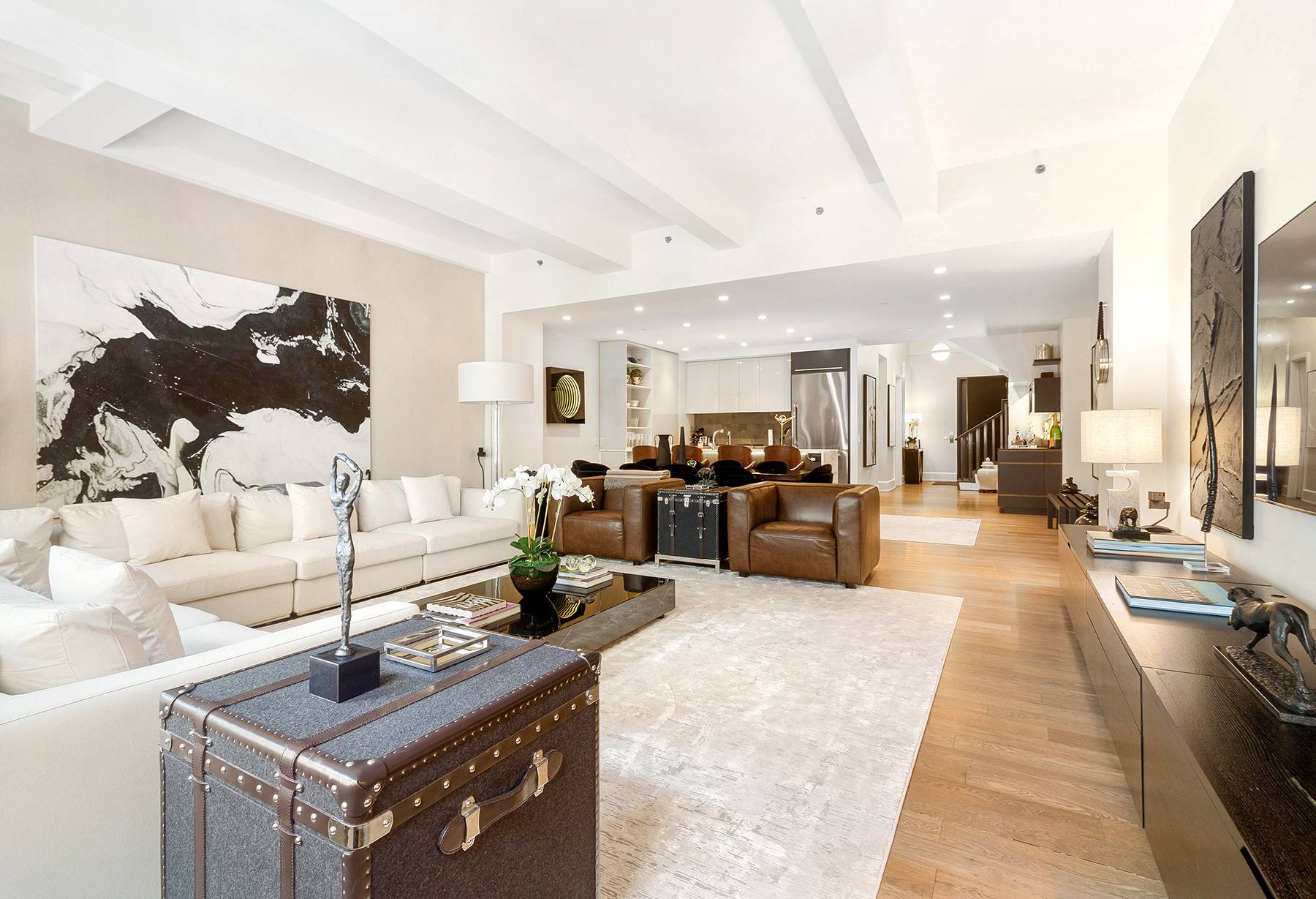 Introducing the Fifth Floor Duplex at 260 Park Avenue South Lofts Perfectly situated near Madison Square Park, the rarely available residence spans 2, 525 square feet across two levels with ...