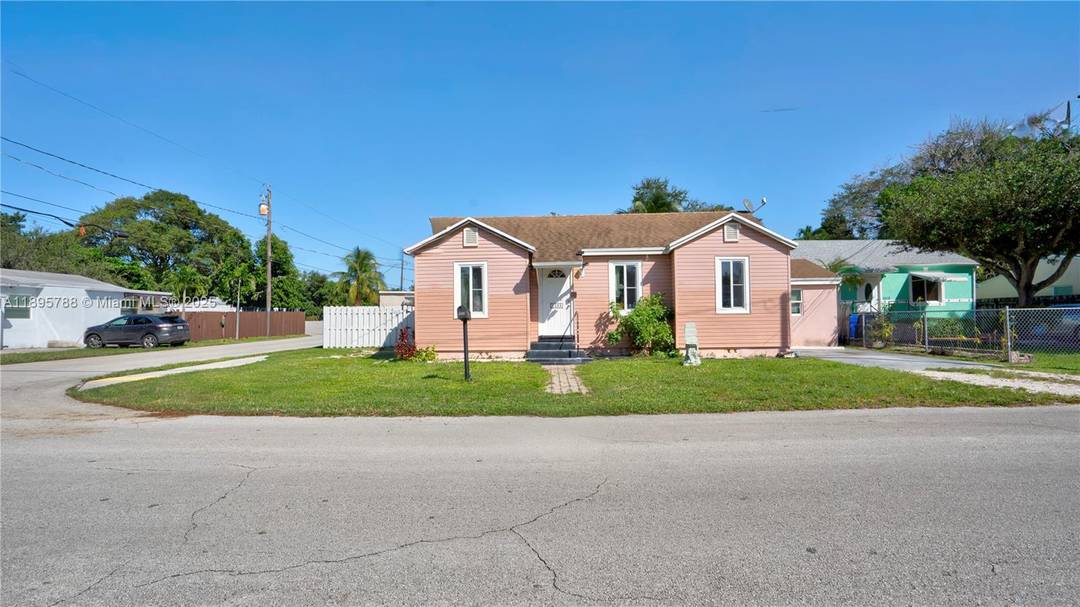 Great opportunity in a central location !