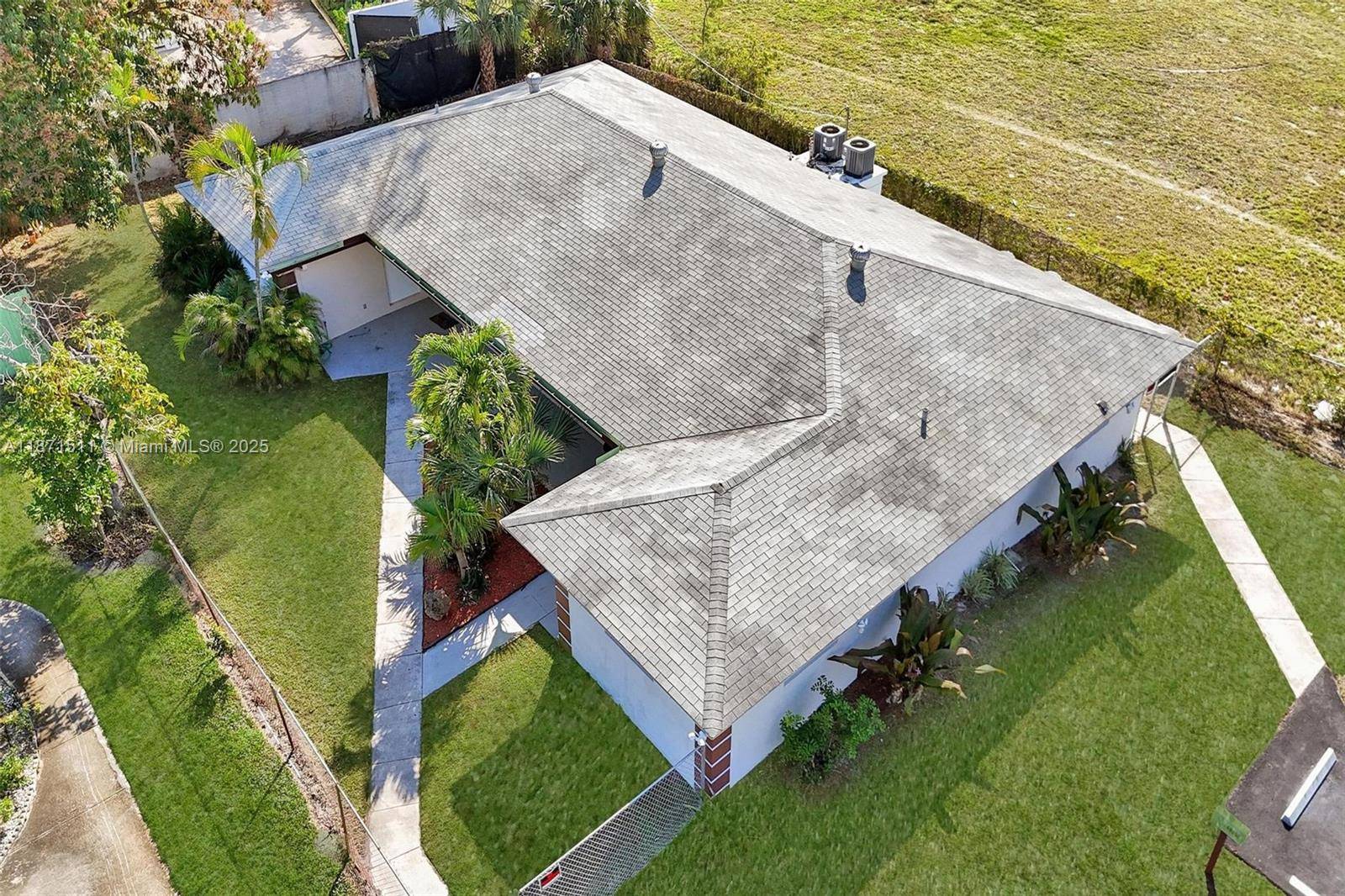 This exceptional duplex in the heart of Boynton Beach offers an incredible investment opportunity with immediate rental income !