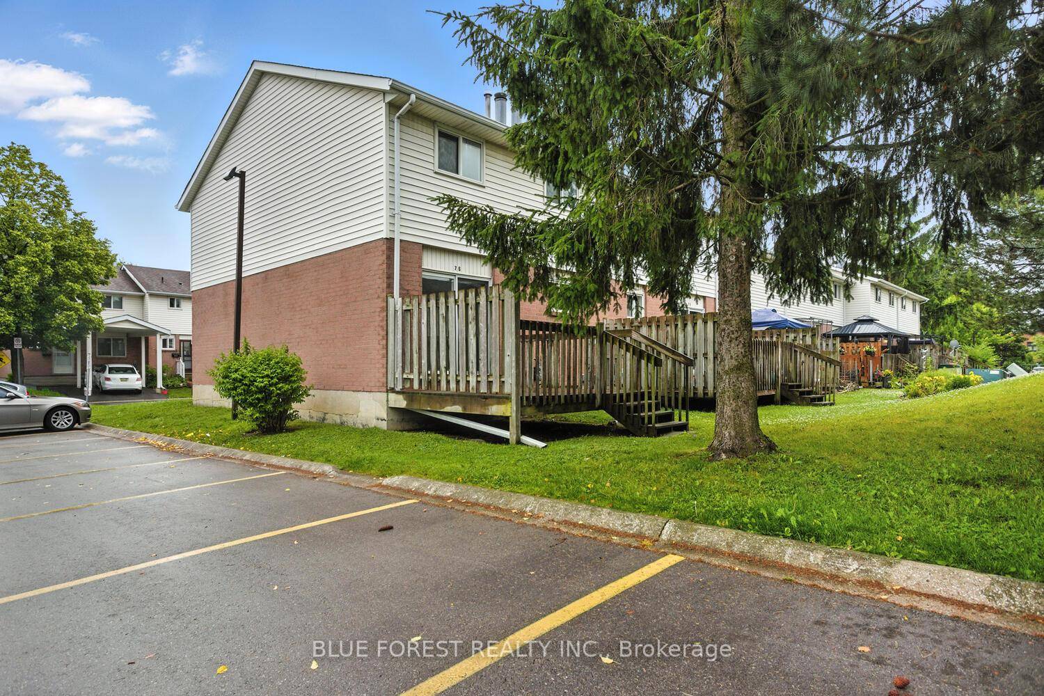 Spacious end unit two storey condo in well maintained complex.