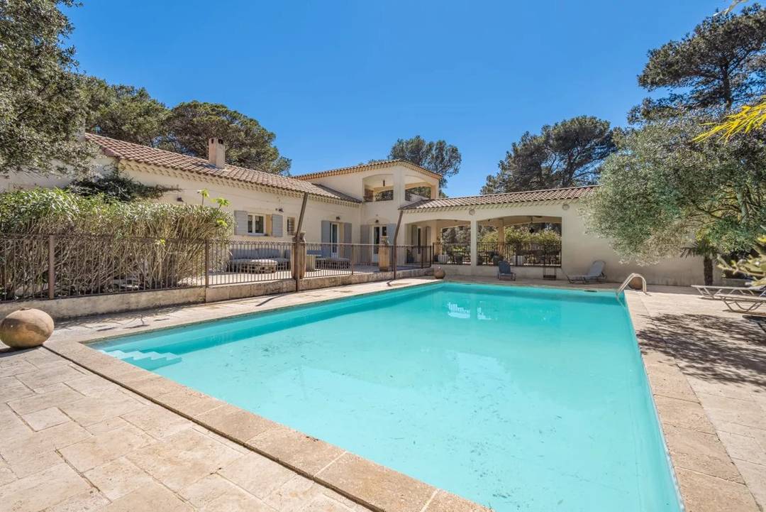 Rognes - Prestigious Villa