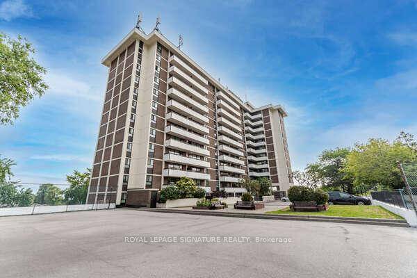 Beautiful 1 Bedroom 1 Bath Condo In Toronto Awaits You !