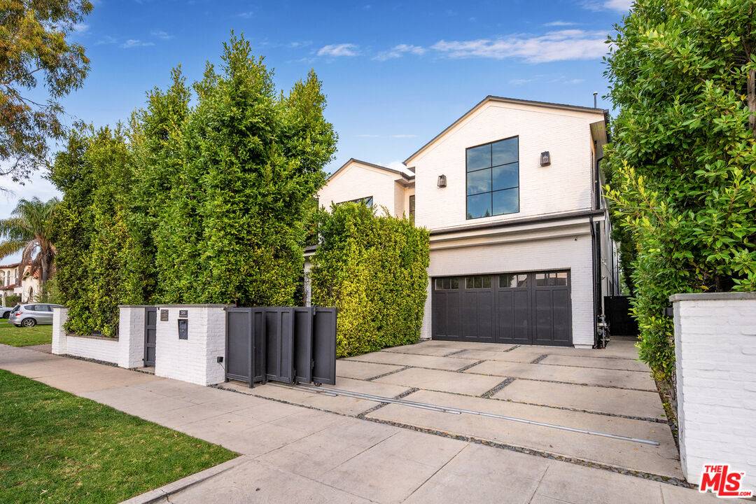 320  N Alta Vista Blvd 6BR Hancock Park La